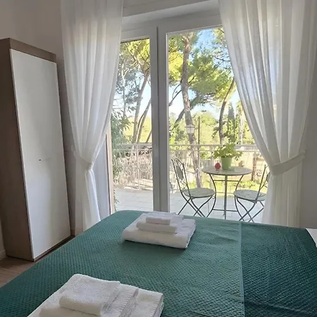 Pino Marino - Old Town Flat With Balcony * Sorrento